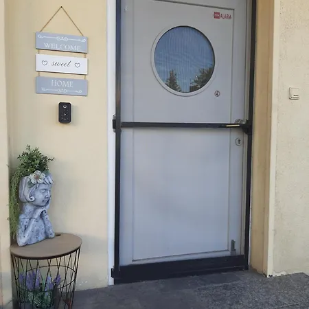 Apartment Charly's *